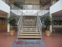   &raquo; Click to zoom ->