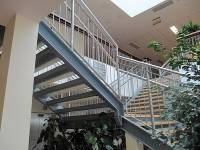   &raquo; Click to zoom ->